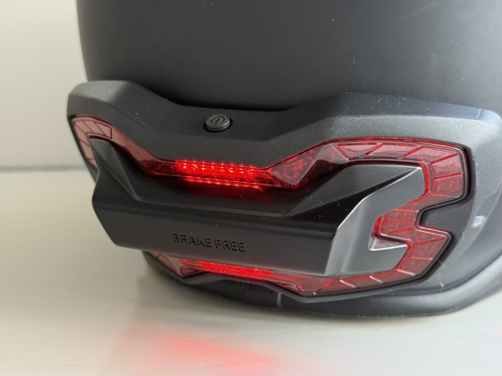 Brake Freeが軽く光ってる